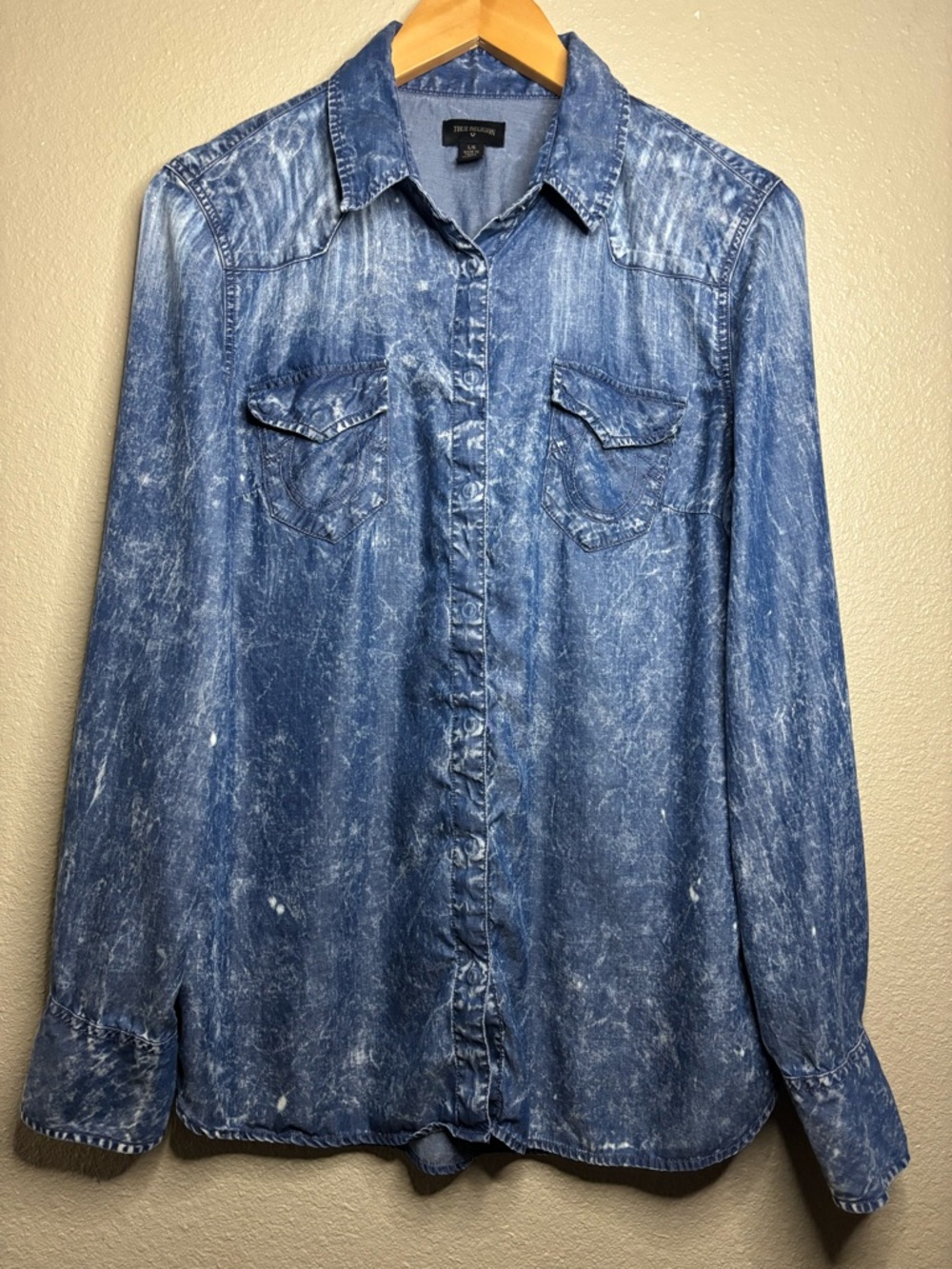 True Religion blue acid-wash denim Western style button down shirt size L